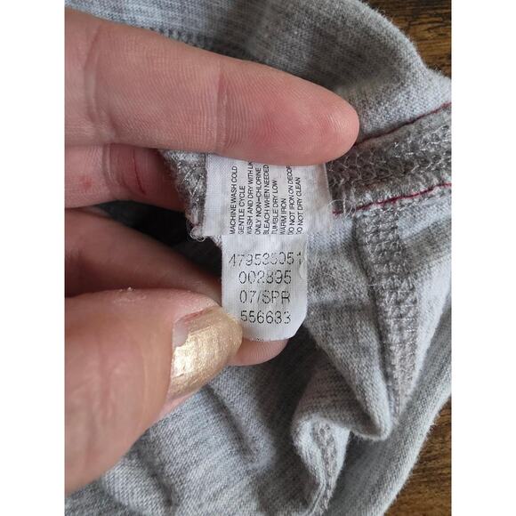 GAP (RED) Lightweight Short Sleeve Hoodie Heather Gray V-Neck Loungewear Size L - Picture 6 of 6